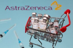 Scopri di più sull'articolo Vaccini: l’Italia blocca l’export. Stop 250mila dosi AstraZeneca